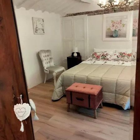 Il Giardino Dei Sogni Alojamento de Acomodação e Pequeno-almoço 3*