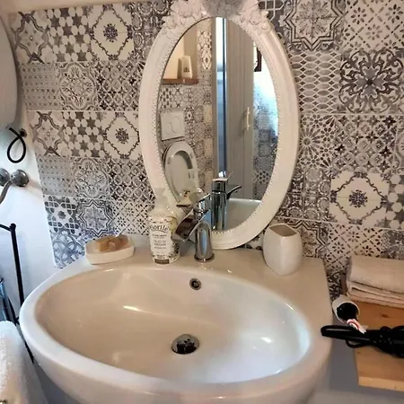 Il Giardino Dei Sogni Alojamento de Acomodação e Pequeno-almoço 3*